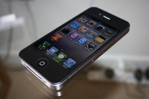 Davis Avisos gratis en Mexico lindo en Cuauht&eacute;moc |  New Apple Iphone 4 32GB/16GB Unlocked White/ Black berry bold, apple iphone 4g
