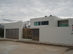 INMOBILIARIA MARIN C Avisos gratis en Mexico lindo en Conkal |  PREDIO ESTILO MINIMALISTA, CASA EN CHOLUL CONKAL