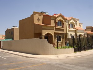 JR Avisos gratis en Mexico lindo en Mexicali |  VENDO CASA EN TERRAZAS DEL VALLE ** 3 RECAMARAS ** , $ 1, 200,000.00