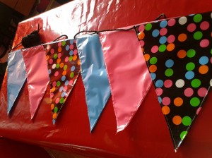 Fashion Publicity Avisos gratis en Mexico lindo en Oaxaca de Ju&aacute;rez |  Banderines de tela de diferentes dise&ntilde;os y colores, Publicidad