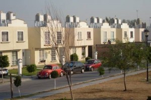 Angie Solis Avisos gratis en Mexico lindo en Celaya |  Renta de casa semi amueblada frente al parque, Renta casa, casa amueblada, casa sola, 