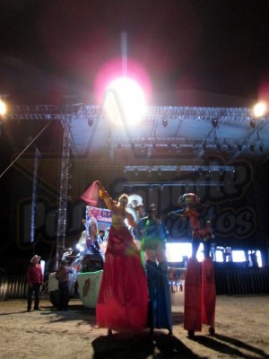 imaldonado Avisos gratis en Mexico lindo en Puebla |  Zancos zanqueros para ferias y festivales , Zanqueros, zancos, show de zancos