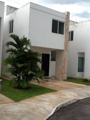 Yvone Tamayo Avisos gratis en Mexico lindo en M&eacute;rida |  Comoda villa en exclusiva zona de merida!!, Villa, merida, renta, depas, club de golf, yucatan, rentas baratas,