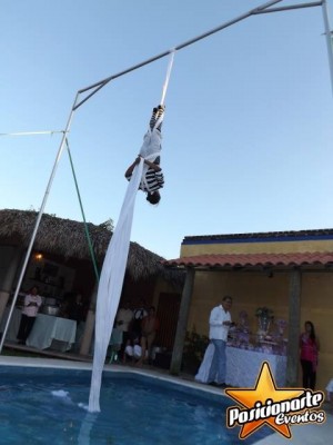 Iv&aacute;n Maldonad Avisos gratis en Mexico lindo en Puebla |  Danza a&eacute;rea: show para graduaciones  , Danza a&eacute;rea