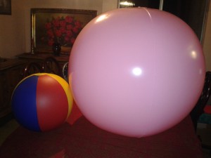 Fashion Publicity Avisos gratis en Mexico lindo en Aguascalientes |  Pelotas gigantes tipo globo con logotipo o luz interna, Pelotas gigantes