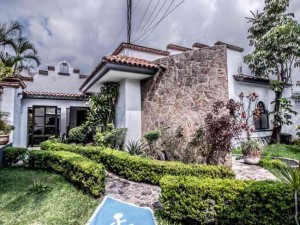 Luz Josefina Arias C Avisos gratis en Mexico lindo en Zapopan |  Elegantes oficinas en ciudad granja fast office , No deje pasar la oportunidad 