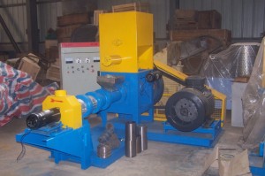 Cristian Moreno Avisos gratis en Mexico lindo en Frontera |  Extrusora para pellets alimentacion gatos 300-350kg/h 37kw - mked090b , Peletizadora, pellets