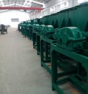 Cristian Moreno Avisos gratis en Mexico lindo en La Paz |  - (meelko) --m&aacute;quina - -mezcladora --- horizontal, Peletizadora, pellets