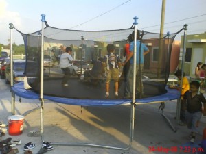  Avisos gratis en Mexico lindo en Monterrey |  VENDO TRAMPOLIN INFLABLE Y TOLDO, NUEVOS ENTRGA A DOMICILIO