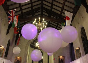 Fashion Publicity Avisos gratis en Mexico lindo en Guadalupe Victoria |  Globos grandes para promocionar articulos y productos, Globos gigantes de latex