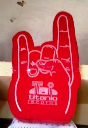 ARMANDO CEDEÑO Avisos gratis en Mexico lindo en Zacatecas |  Manos de fomi promocionales con impresiones en serigrafia, Manos de fomi