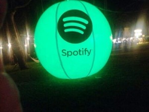 ALP MEXICO Avisos gratis en Mexico lindo en Playa del Carmen |  Globos gigantes publicitarios iluminados con logos impresos, Pelotas gigantes