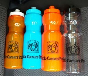 ARMANDO CEDEÑO Avisos gratis en Mexico lindo en Toluca |  Cilindros de pet en varios tamaÑos con impresiones, Cilindros de pet