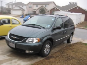 jose luis Avisos gratis en Mexico lindo en Salvatierra |  VENDO PRECIOSA TOWN COUNTRY LXi 2003, MINI-VAN TOTALMENTE EQUIPADA Y 100% FAMILIAR